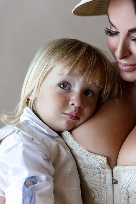 The love of my life https://t.co/AYRBWIW2pg