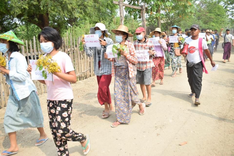 KYITHAR95368969's tweet photo. We All Are Wai Moe Naing !

Joint protest movement led by residents from eastern #Yinmarbin and northern #Salingyi Twps, #Sagaing , staged a strike of 401st day to oust #MilitaryDictatorship today.

#RevolutionaryThingyan 
#2022Apr15Coup      
#WhatsHappeningInMyanmar https://t.co/nhUnbUWqK7
