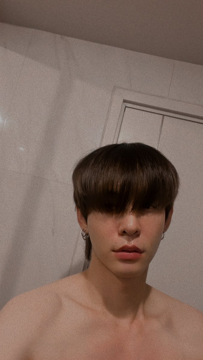 SupanutPh's tweet photo. [🗒Daily Update📝][041522]
Twitter Update📷:@supanut_l
 
Dark🖤
------------------
#PhobPhat  #NutSupanutPh #SomethingInMyRoom #SomethingInMyRoomTheseries
#ผมกับผีในห้อง #Supanut #MyAries
 
-🐣 https://t.co/VH0F2CI7BR