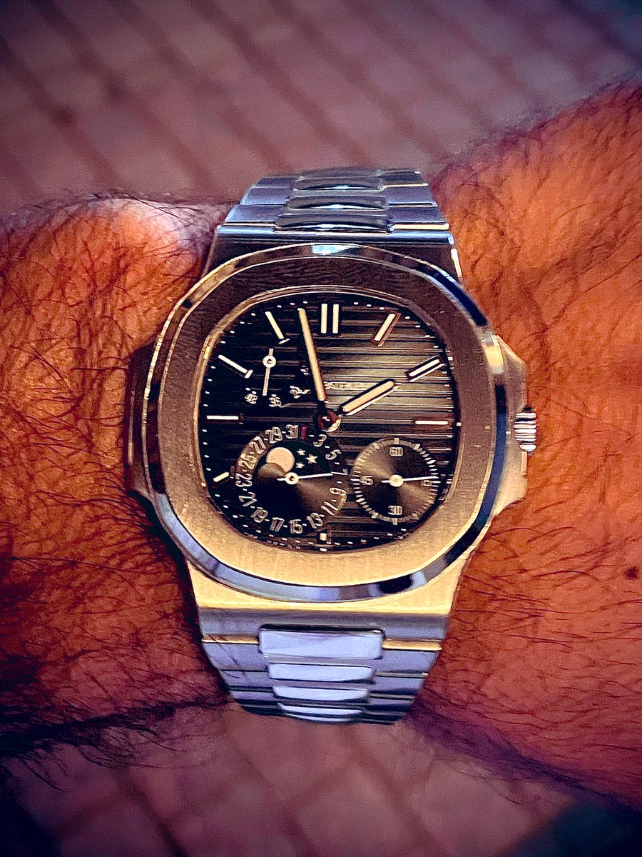 Bitcoin_Arab's tweet image. #Bitcoin #BTCUSD 
#Nautilus 5712/1A = 5. BTC 😍
Not for sale 😎