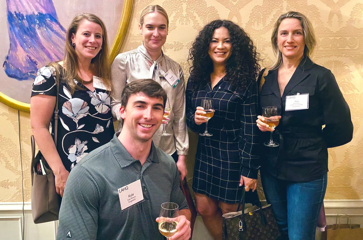 priscillachav's tweet photo. It was a fantastic evening w/ industry colleagues, partners &amp; an awesome lineup of developers @HackmanCapital @LincolnPropCo #Faring.

Great to learn their view on the economic recovery, future of office spaces, housing crisis + more #LAHeadquarters. #PCLCalifornia https://t.co/mhitYASjT4