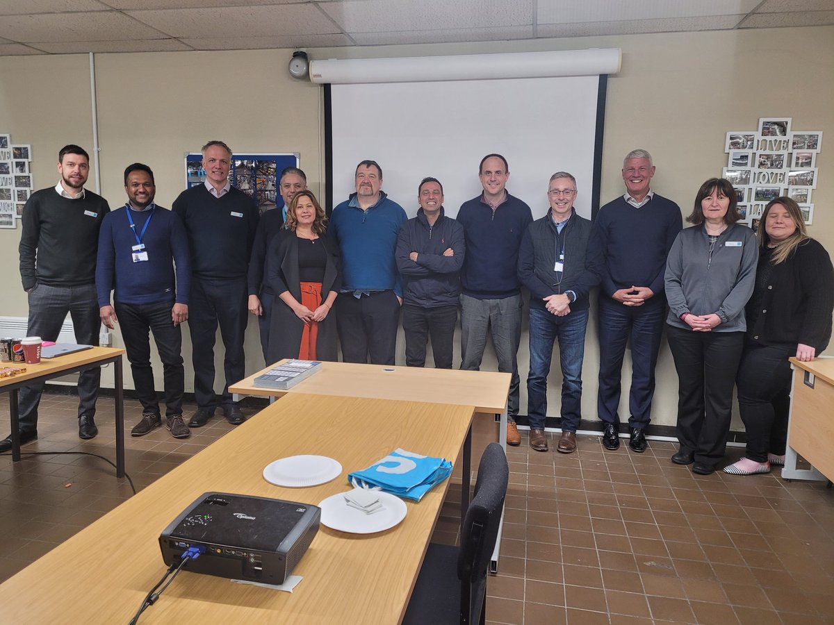 Sai and I in CE04 regional meeting last Wednesday <a href="/sandystore/">sandystore</a> talking about Q1 online services performances . Thank you <a href="/simondryell/">Simon Dryell</a> for inviting us. <a href="/jonabottomley/">Jon Bottomley</a> <a href="/KateGraham03/">Kate McCrae Graham</a> <a href="/sai_thava/">saisanjieve thava</a> <a href="/Ragesh2018/">Ragesh Hindocha</a> <a href="/MarkWal80246378/">Mark Walker</a> 💪