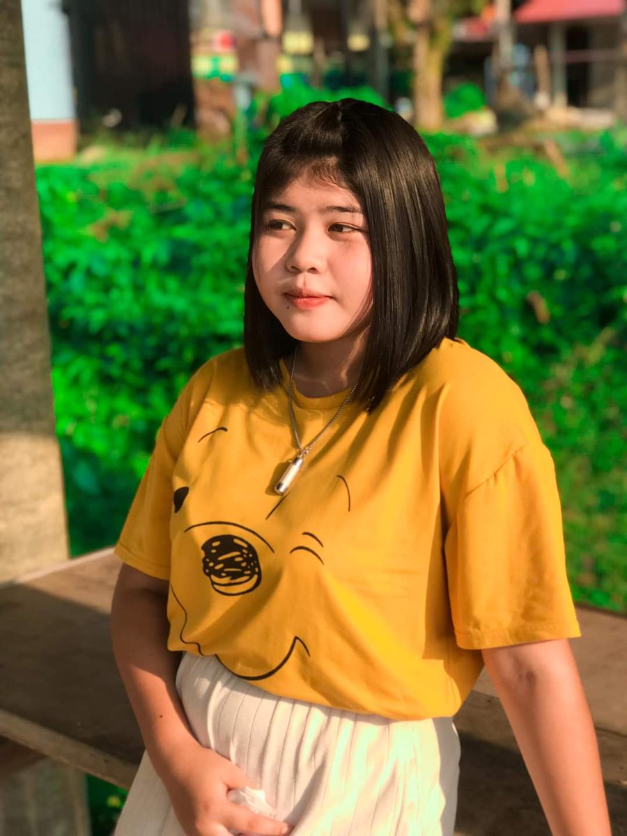 MiniVa08353686's tweet photo. หลานสาวอวบ​ หุ่นหน้าจับ​ นมใหญ่หีอูมปากหน้าจูบ​ อยา���แตกใส่หน้ามาก​ ตอนเด็กๆเคยได้เย็ดแตกในแต่ตอนนี้แตกในไม่ได้แล้วโตเป็นสาวแล้ว​ อยากจะเย็ดอีกก็ต้องใส่ถุงยางอ่ะ​ เต็มที่ก็ได้แค่ให้อมแล้วแตกในปาก​ #วิจารณ์เสียว #ชักว่าวใส่รูป #ชักว่าวใส่ภาพ https://t.co/PiSZTyD13y
