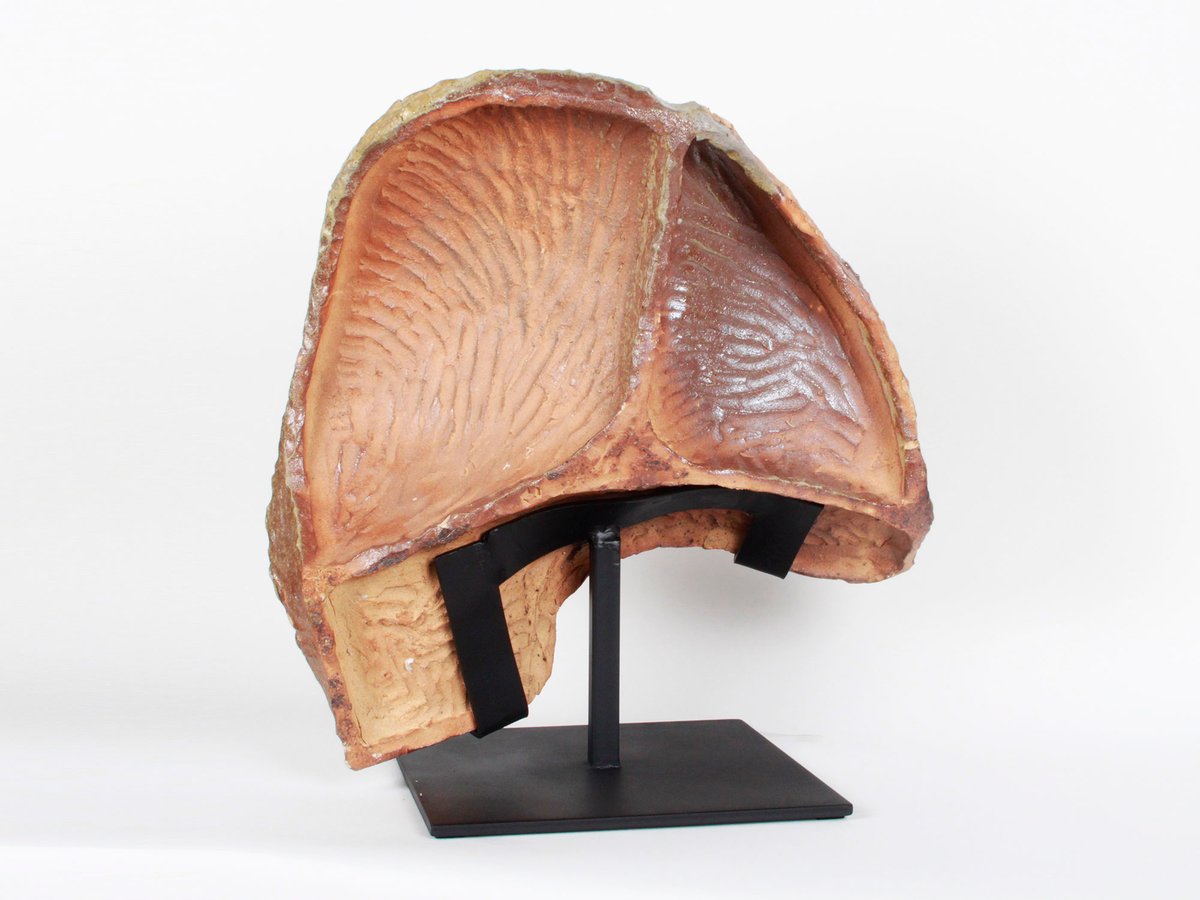 Bellamys_World's tweet photo. Celebrating #WorldArtDay, we invite you to discover this large #ceramic #sculpture entitled “Relief” by Joan Gardy-Artigas from 1984. Artigas is a renowned Catalan ceramist and #artist who worked with great Masters of the 20th century such as #Picasso, Miró, Giacometti &amp; Chagall. https://t.co/h6GBZcLwhV