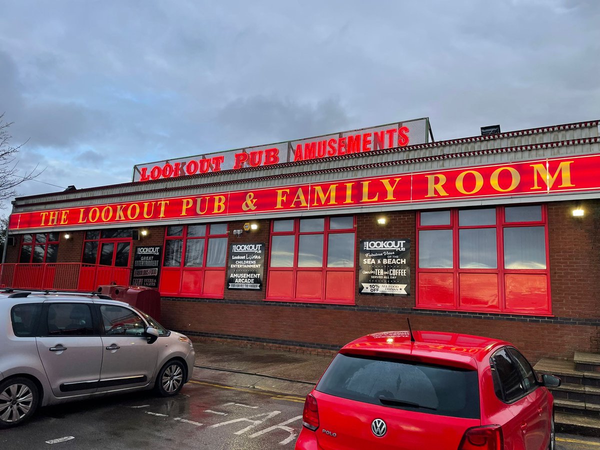 We joined a busy Thursday night bingo 🙋 session at The Lookout in Skegness. Players are delighted with the new flyers and Bingo Beats. This week it was tunes from the 1960s 🎶 No win for NRM 😔 but happy to see customers 👍 enjoying their new Jigsaw 🧩 system.