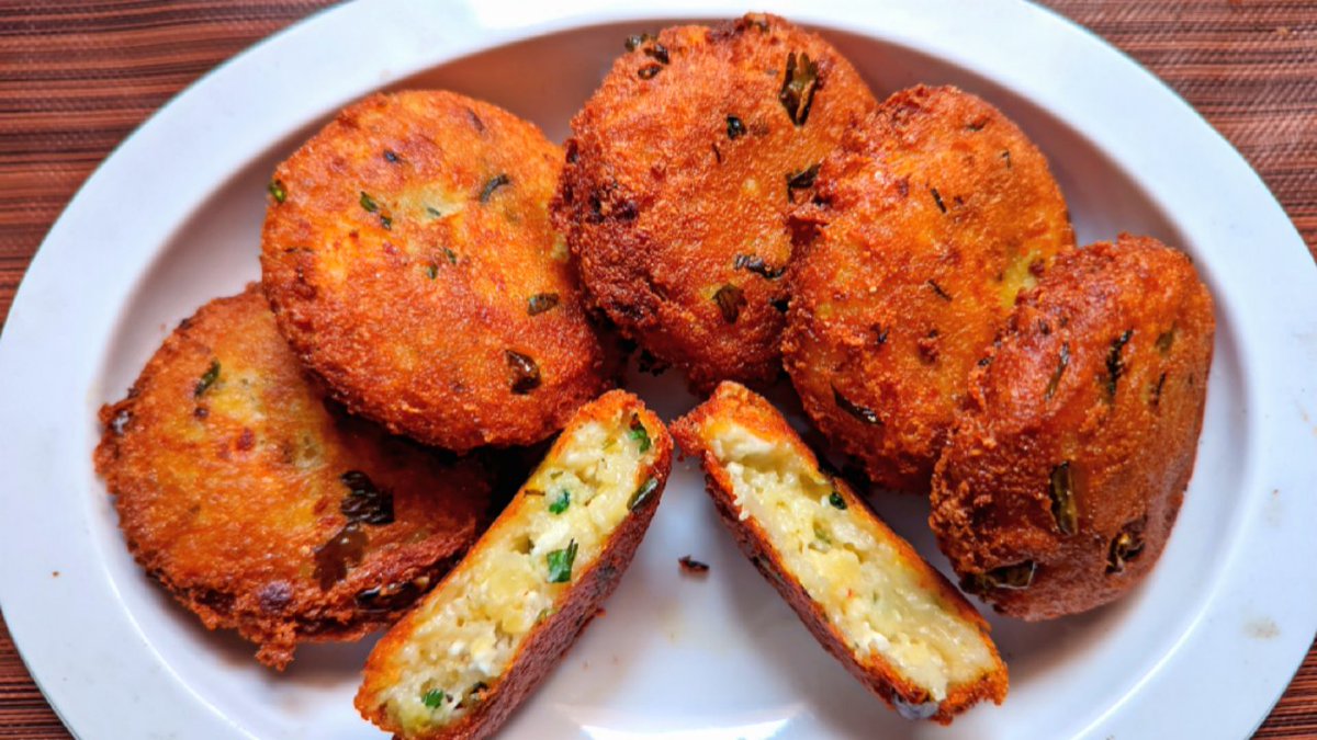 🔺 बाजार से भी बेहतरीन कुकुरू टिक्की अभ घर पर बनाए🤤

🔺Kukuri Tikki Recipe At Home with Less Oil and More tasty than street food👌💯

🚨🚨 WATCH FULL YOUTUBE VIDEO: youtu.be/qkVxZ8XpISY
-
#tikki #alootikki #aalutikki #kukuritikki #tikkirecipe #streetfood #food #recipe #tasty