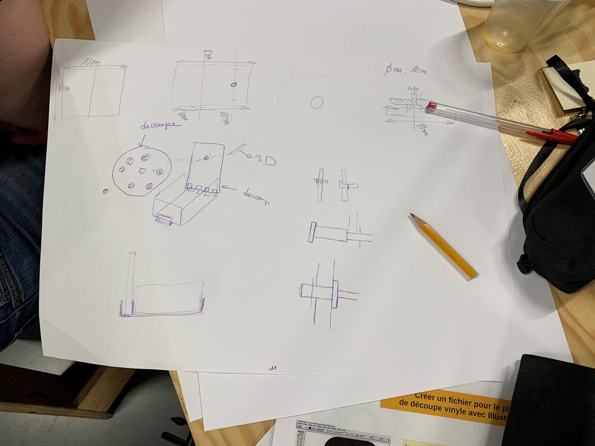 capsciences's tweet photo. [ #enseignants ] Hier et aujourd'hui a lieu à Cap Sciences un stage à destination des enseignants du second degré. Sur le thème « Faites vos jeux », ce stage invite à innover et créer dans un #Fablab... https://t.co/rinD1Ur4Fa
