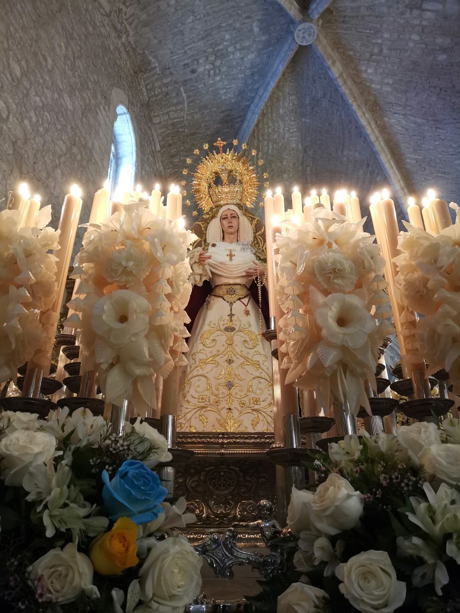 misericordiacrl's tweet photo. Y llegó nuestro día... Feliz Viernes Santo hermanos/as! En unas horas nuestra Madre volverá a recorrer las calles de Ciudad Real. https://t.co/sSSgcmBJRz