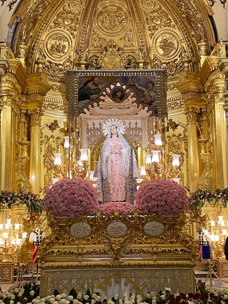 "Vida, Dulzura y Esperanza nuestra".

Hoy nuestra Virgen Guapa volverá a inundar de luz la ciudad, hoy vuelve el fervor a nuestras calles. Hoy es #ViernesSanto en Lorca.

¡VIVA LA VIRGEN DE LA AMARGURA!