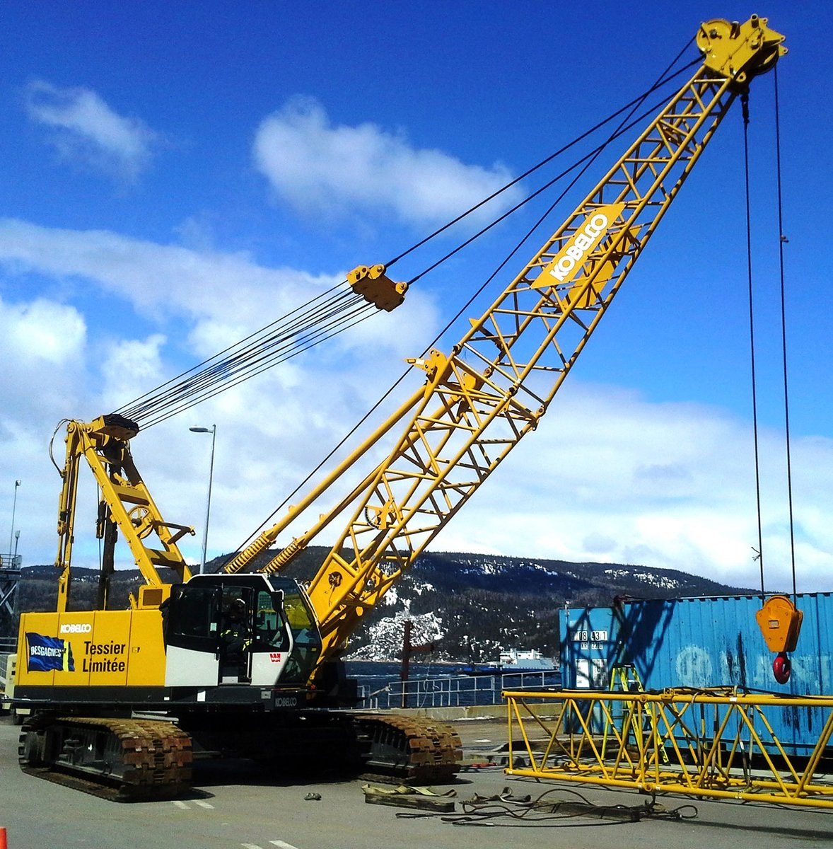 Why is the crawler crane market so hot?
1. The trend of mechanical replacement of labor
2. Updating the stock market