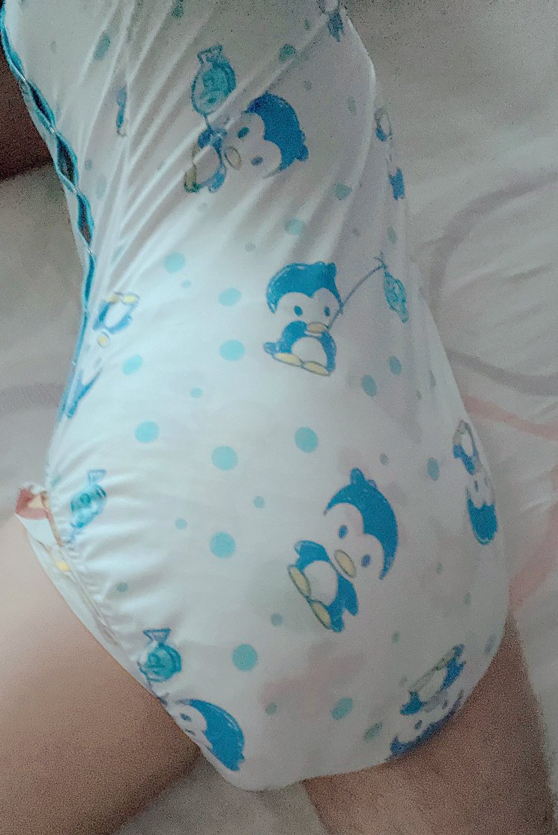 Stormbaby2's tweet photo. #Adbl #adultbaby #indiapers #diapers #adultonesie #onesie #romper #adultdiaper #diaperlover #abdldiapers #ageplay https://t.co/HGJa6m9H1R