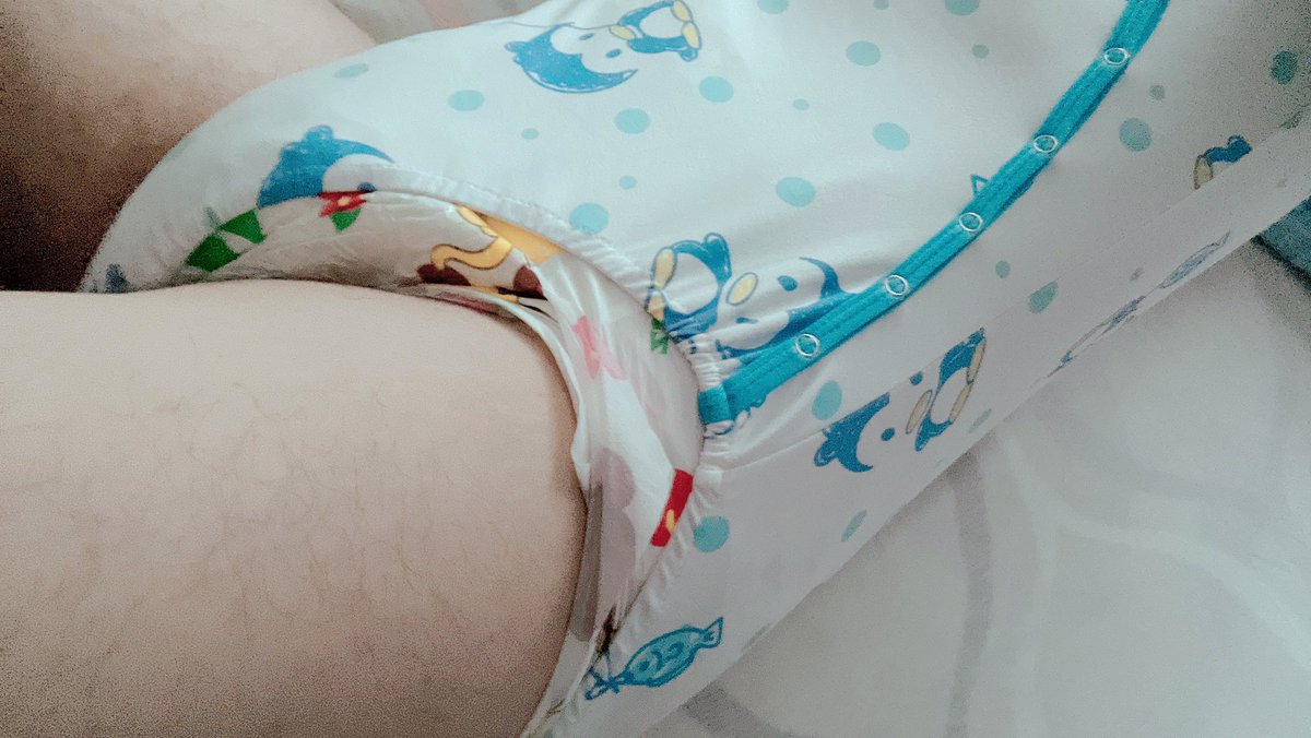 Stormbaby2's tweet photo. #Adbl #adultbaby #indiapers #diapers #adultonesie #onesie #romper #adultdiaper #diaperlover #abdldiapers #ageplay https://t.co/HGJa6m9H1R