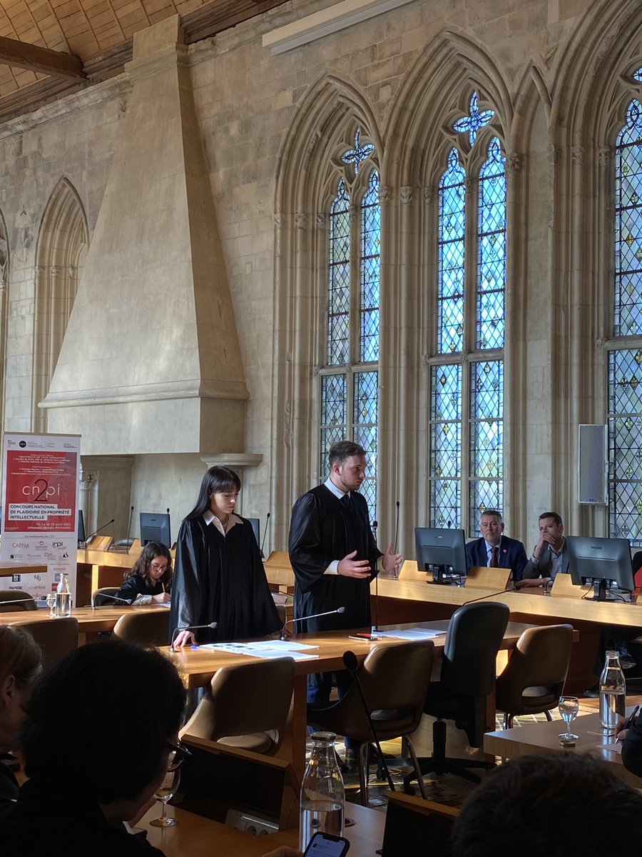 La défense passe à son tour devant la Présidente et les juges. <a href="/CN2PI/">CN2PI</a> #plaidoiries