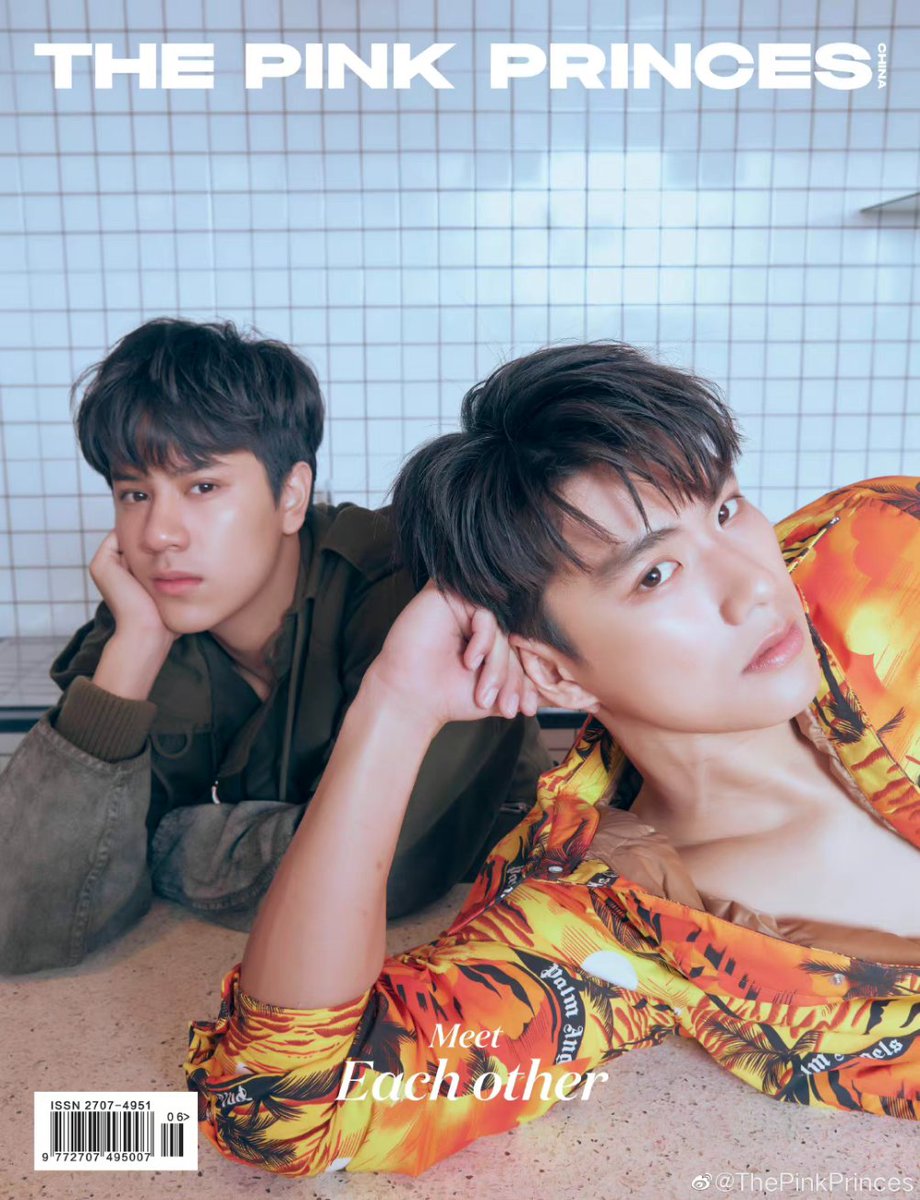 Aisza608411413's tweet photo. No words Can #discribe how perfect this couple ♥️💚.
@mynameisnanon @ohmpawatt 

#thepinkprinces #ยิ้ม5พันของโอมภวัต #ohmpawat #OhmNanon #โอมนนน #mynameisnanon #BadBuddySeries https://t.co/1IqGdscuAZ