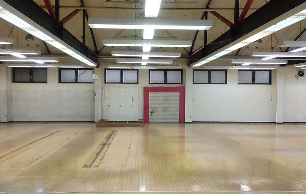 4月15日（金）
書籍の返本作業が終わり、店内は広々。
今日で TSUTAYA 北柏店 は本当に終了致しました。

32年間のご愛顧を誠にありがとうございました。
#TSUTAYA  #北柏 #閉店