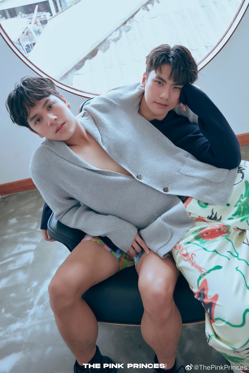 Aisza608411413's tweet photo. No words Can #discribe how perfect this couple ♥️💚.
@mynameisnanon @ohmpawatt 

#thepinkprinces #ยิ้ม5พันของโอมภวัต #ohmpawat #OhmNanon #โอมนนน #mynameisnanon #BadBuddySeries https://t.co/1IqGdscuAZ