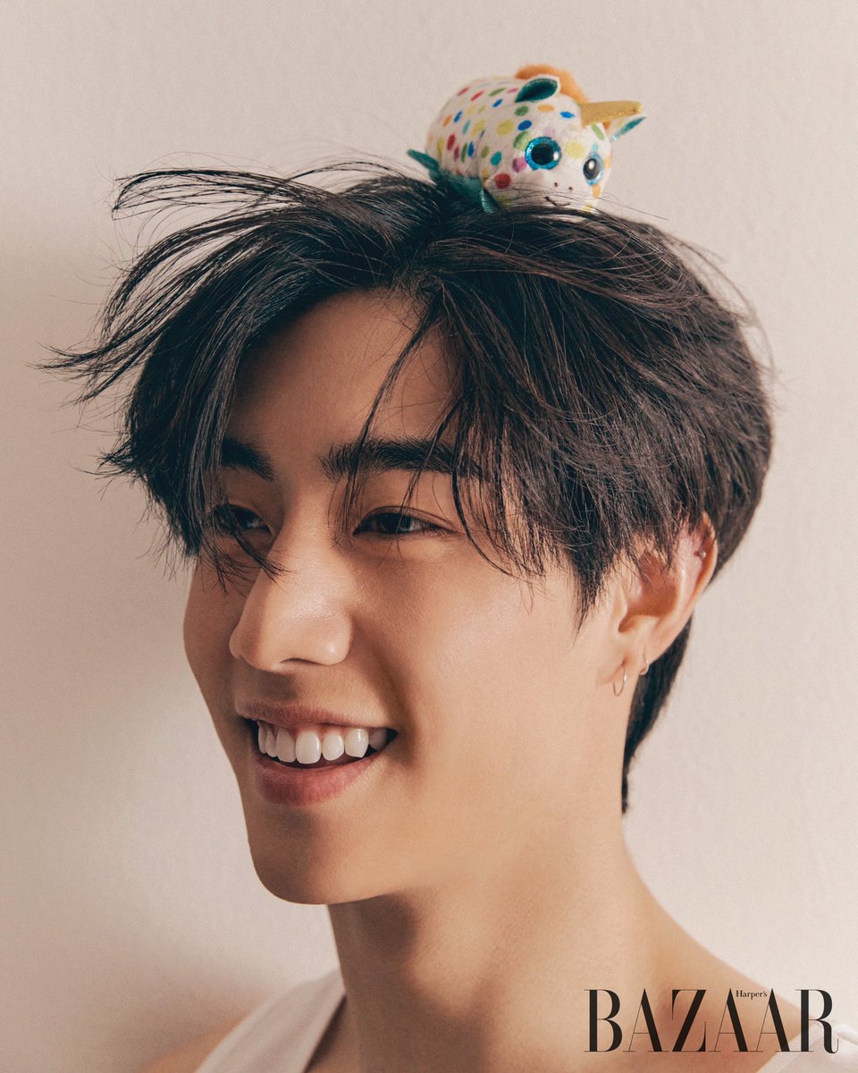 journeyofMT's tweet photo. Mark For Harper's Bazaar | Preview Photos

Get your magazine here 
🔗: https://t.co/tfnuorpsuZ

#MarkTuan #段宜恩 @marktuan @dnaofficial https://t.co/p0CMibsWZi