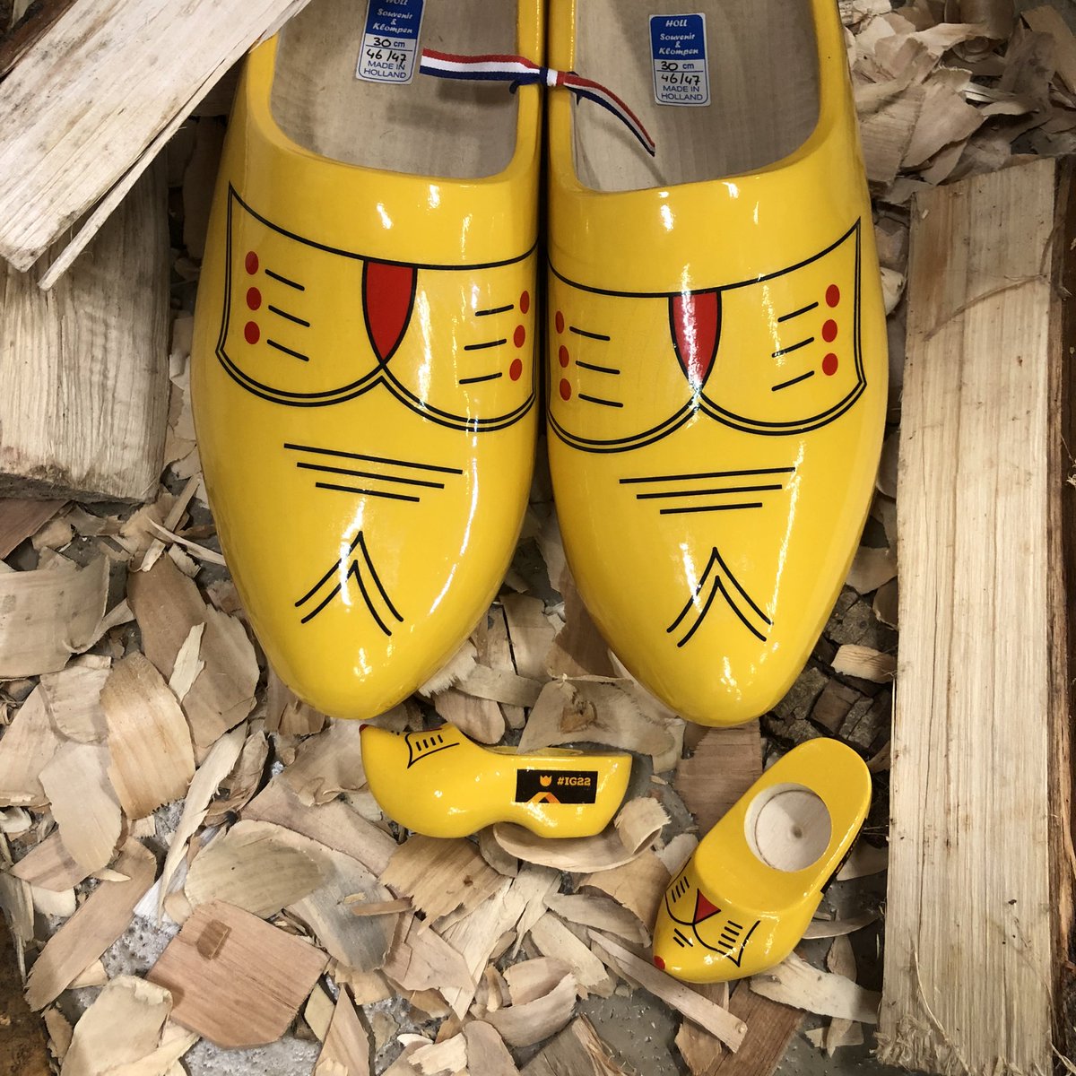 💛🖤

This Sunday we will be present at the Invictus Games in the Nations home We will provide a workshop for children painting Easter eggs. Of course we also have our super cute eggcup clogs with the logo of the Invictus Games.
 #ig22 #InvictusGames #thehaque #invictusgamesnl