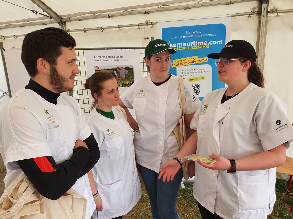 semaeSudEst's tweet photo. Le #ContratdeSolutions à AgrInnov lycée agricole du Bourbonnais #Moulin
↪Combinaison de solutions dont la résistance variétale aux maladies ➡️Fiche n°6 blé tendre
#lasemencelasolution https://t.co/Hbk4SiN8rN