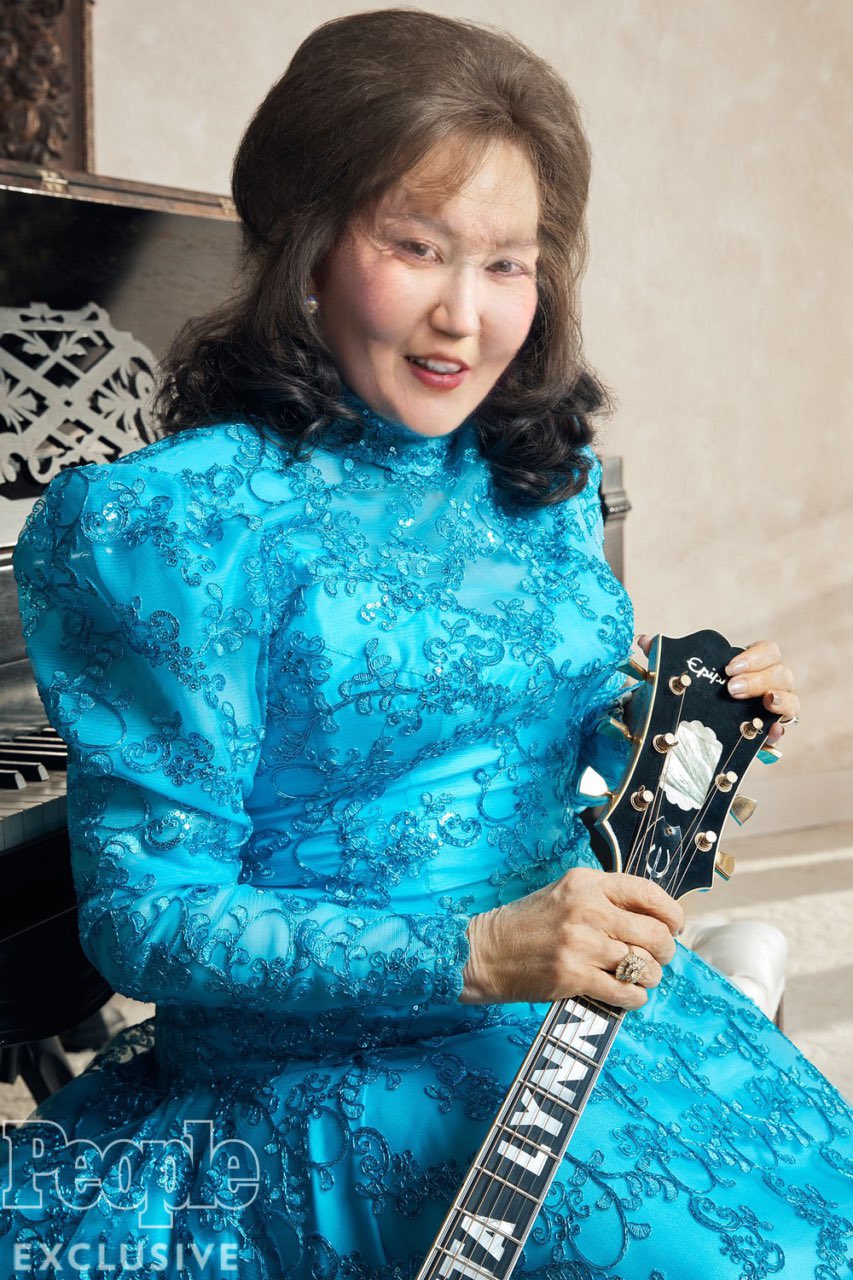 We all know is the Asian Loretta Lynn! We want to say HAPPY BIRTHDAY to Loretta! We love you! 