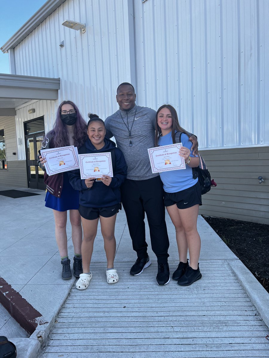 7MichaelBishop's tweet photo. It’s more to it than just being an athlete at Legacy. Our students take pride in being great in the classroom as well. That’s the best part about it. We are champions all around! https://t.co/6Ld77X1Iv3