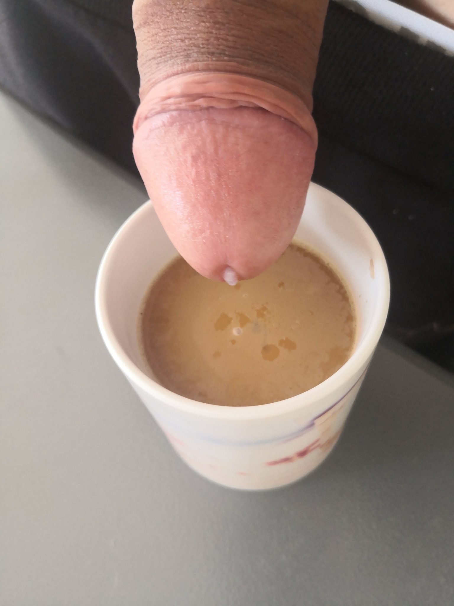 Coffee and cream is served. Cum get yours ?
#horny #hornycock #erection #twink #bisexual #bicurious #gay