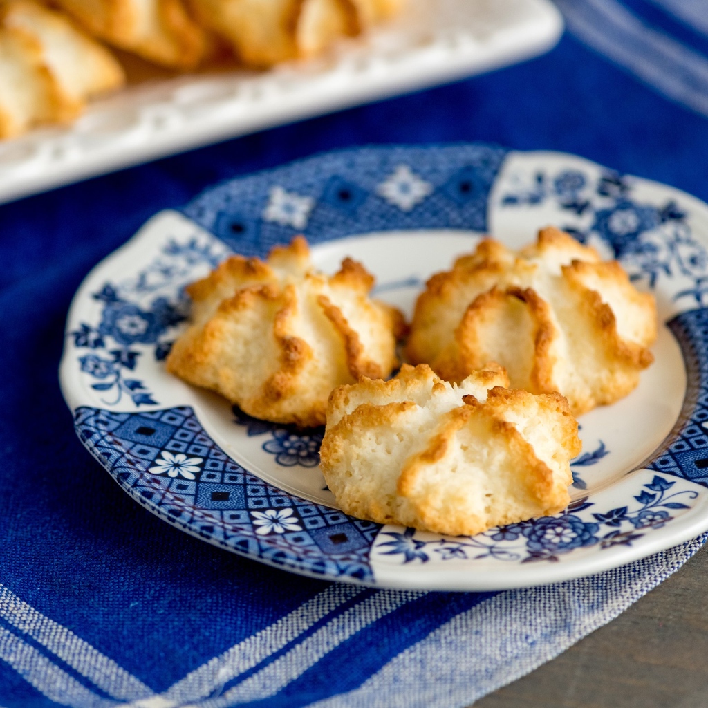 Kings Food Markets (@kingsfoodmkts) on Twitter photo Kosher, locally-made, and perfect for Passover! Molly's Bakery Coconut Macaroons are now available in our Bakery. Kosher, locally-made, and perfect for Passover! Molly's Bakery Coconut Macaroons are now available in our Bakery.