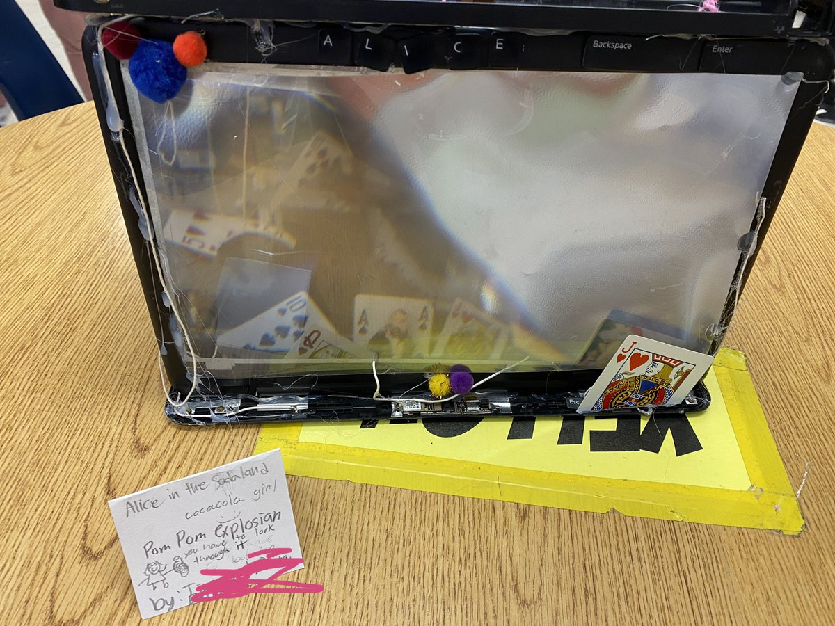 MosaicES_STEAM's tweet image. One of the best ways to see how things work is to take them apart. 6th grade did just that to pieces of tech and THEN created representational or abstract art sculptures in this project called “Technoart. @FCPSSTEAM #STEAM #STEM #iteachsteam #STEMeducation