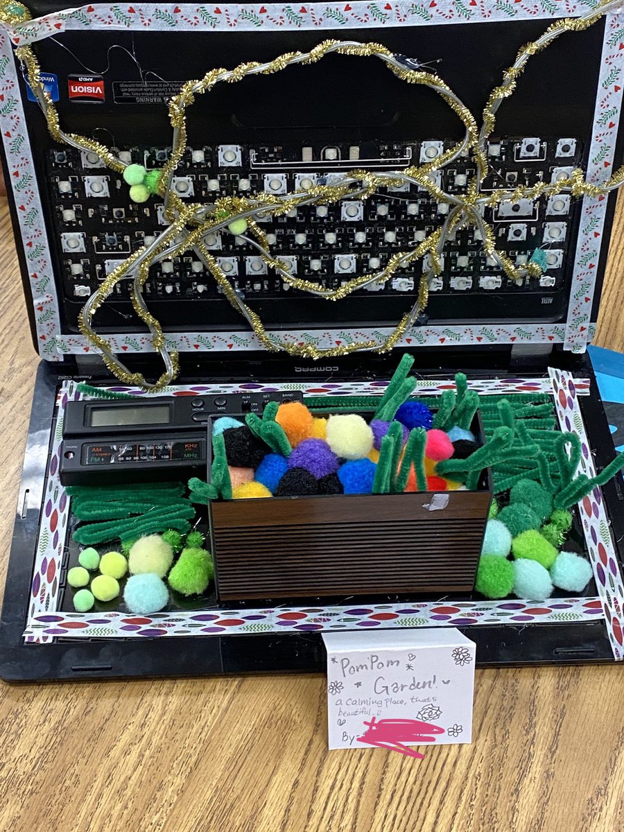 MosaicES_STEAM's tweet image. One of the best ways to see how things work is to take them apart. 6th grade did just that to pieces of tech and THEN created representational or abstract art sculptures in this project called “Technoart. @FCPSSTEAM #STEAM #STEM #iteachsteam #STEMeducation