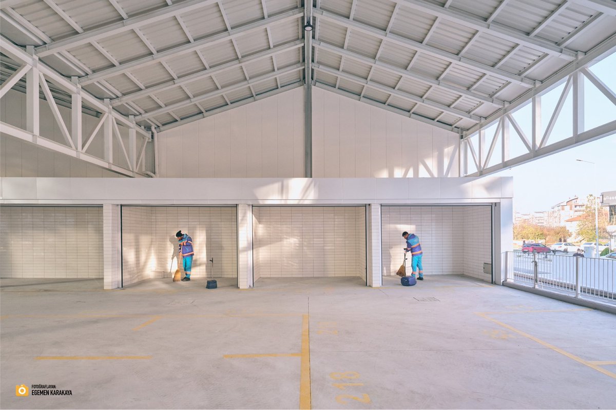 TurkYtong's tweet photo. @studioperse1 tarafından Bursa'da hayata geçirilen modern pazar alanı projesinin detaylarını mimarından ve işvereninden dinleyelim. 
https://t.co/tHNQgPEpQE https://t.co/0Ozx5wAfqO