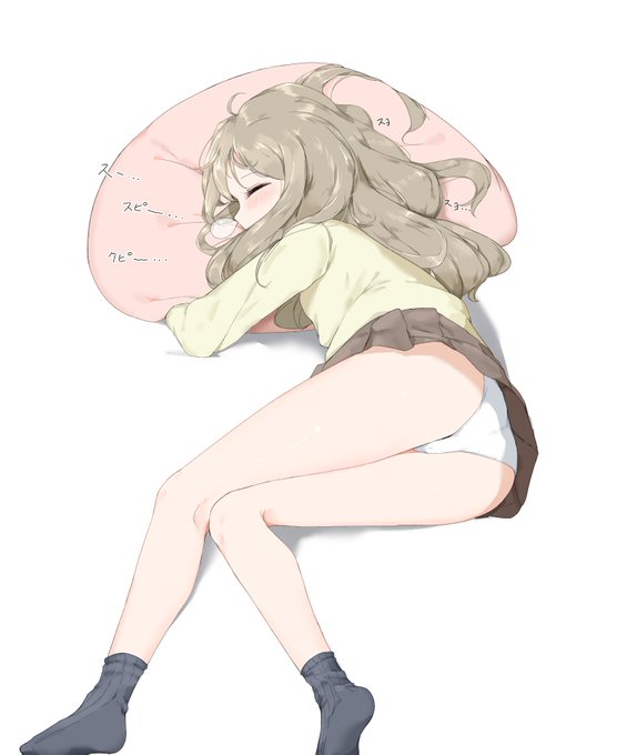 ⑧ 朝陽奈美洋ちゃんです、チャームポイントはくるくるの癖っ毛と黒目がちの垂れ目と139cmの小柄な身長とご飯を食べる時にいっぱい頬張るのと平均体温が高めなのと朝どころか昼くらいまでずっと眠そうにしてるところといつもいい匂いがするところとダウナーっぽそうに見えて実はおしゃべりする事が大好 