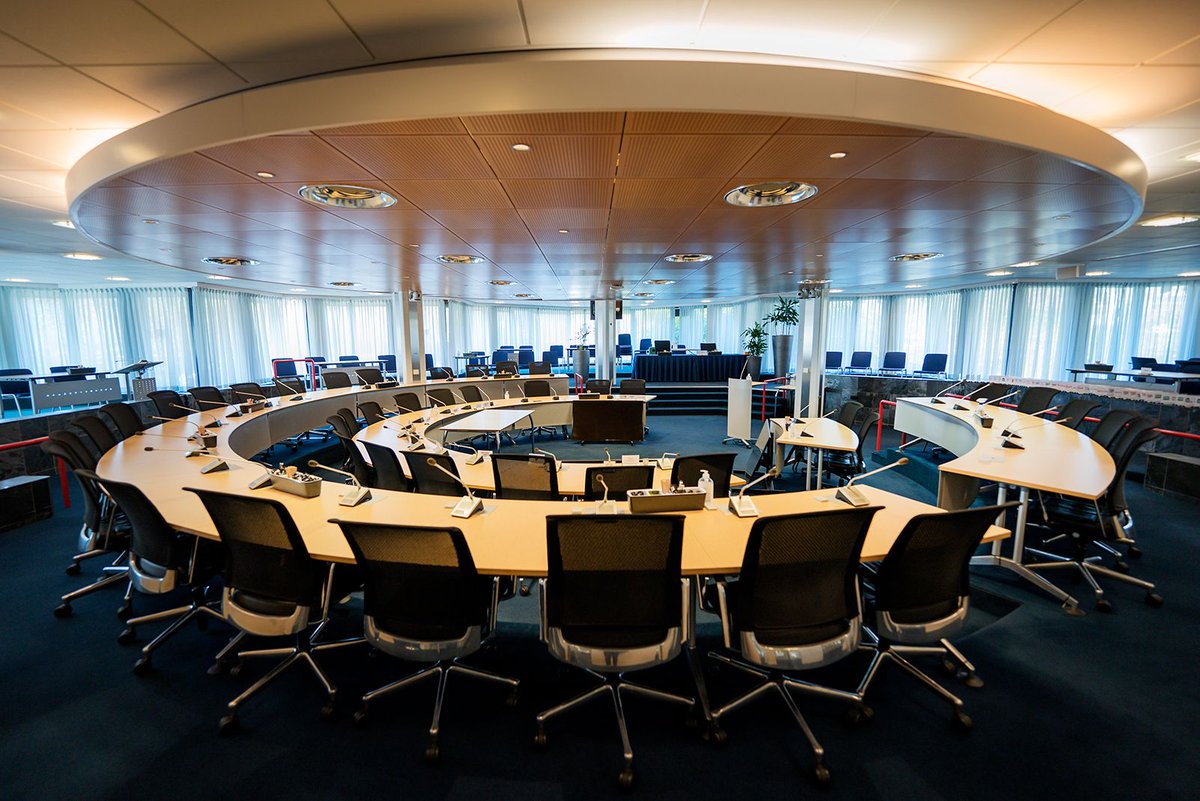 Hoorn Lokaal, GroenLinks, ÉénHoorn, CDA Hoorn, VVD en D66 praten volgende week verder over de mogelijkheid om een nieuwe coalitie te vormen in Hoorn. Dat maakte onafhankelijk informateur Rob van Doorn op vrijdag 15 april 2022 bekend. Lees hier meer: bit.ly/3jFERur