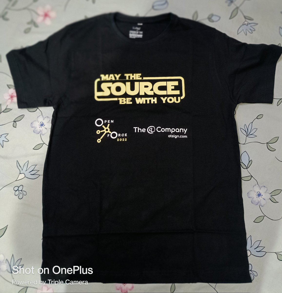 RishabhDhawad's tweet photo. Today I have received my T-shirt that I have won as a giveaway by @atsigncompany.
Thank you @atsigncompany for nominating me for this giveaway ๐
#atsigncompany
#OpenForce2022 โค๏ธ https://t.co/QE8QfdxRCa