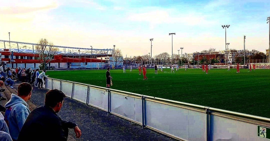 leintaeler's tweet photo. VfB-Clubzentrum Platz 1 - VfB Stuttgart II - FC Gießen 1:0 (Regionalliga Südwest, 13.04.2022)
#groundhopping, #nonleague #regionalliga, #4liga, #stuttgart, #badcannstatt, #gießen, #giessen, #vfbstuttgart, #fcgießen, #fcgiessen, #vfbclubzentrum, #stuttgartamateure https://t.co/vLm4yyY9qY