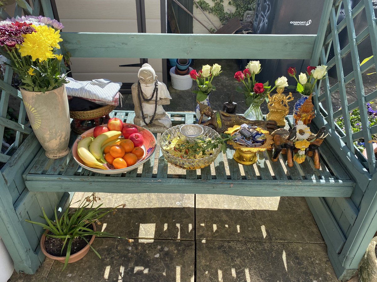Time to give these guys a wash for Thai New year.  Happy Songkran 🙏😀🙏.