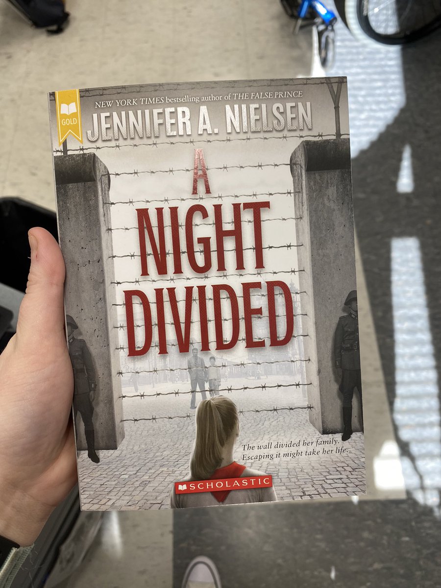 Sara Tolleson tweet media