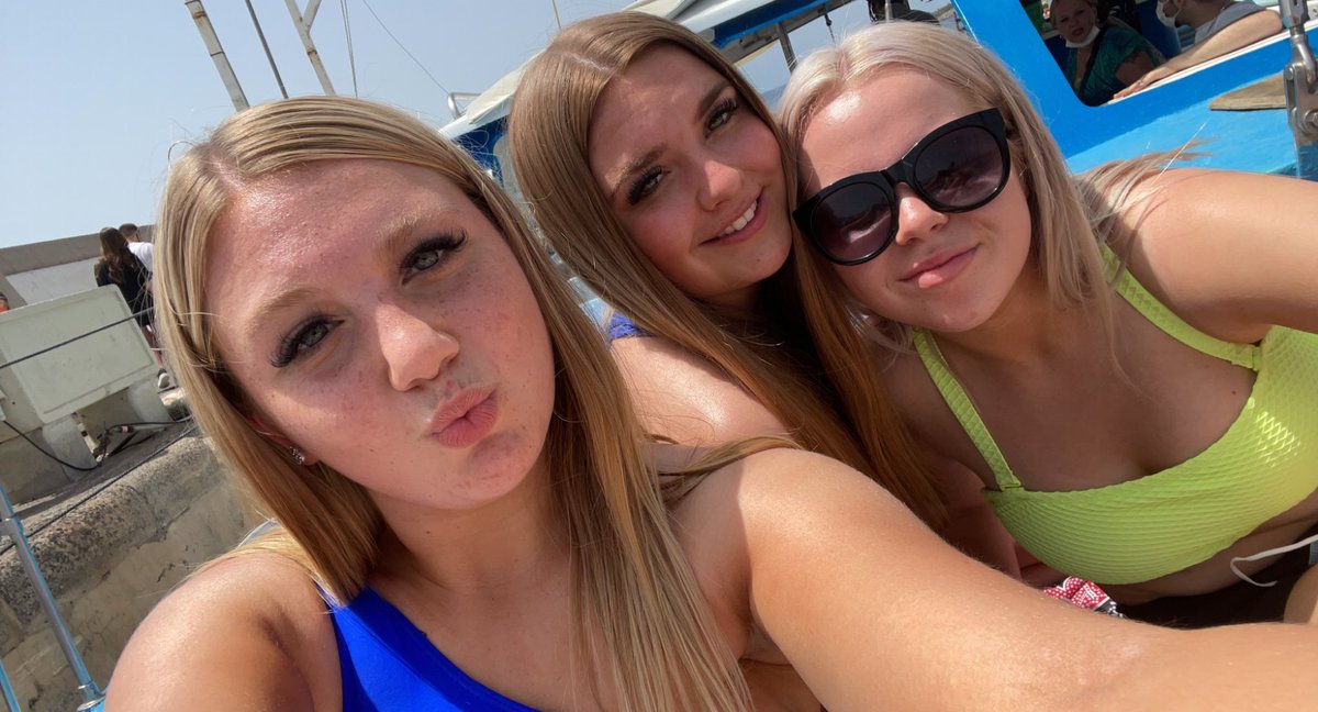 taylor🌹 tweet media