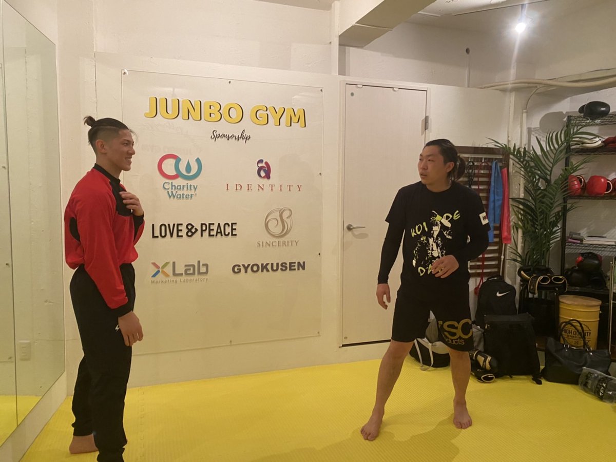 itM37RNJy5NXtQR's tweet photo. フィリピンの柔道オリンピック中野御兄弟とコラボさせていただきました🤣🤣人生初投げられた🙉⤴️⤴️本当にありがとうございました😍⤴️ https://t.co/sR0VujIugr