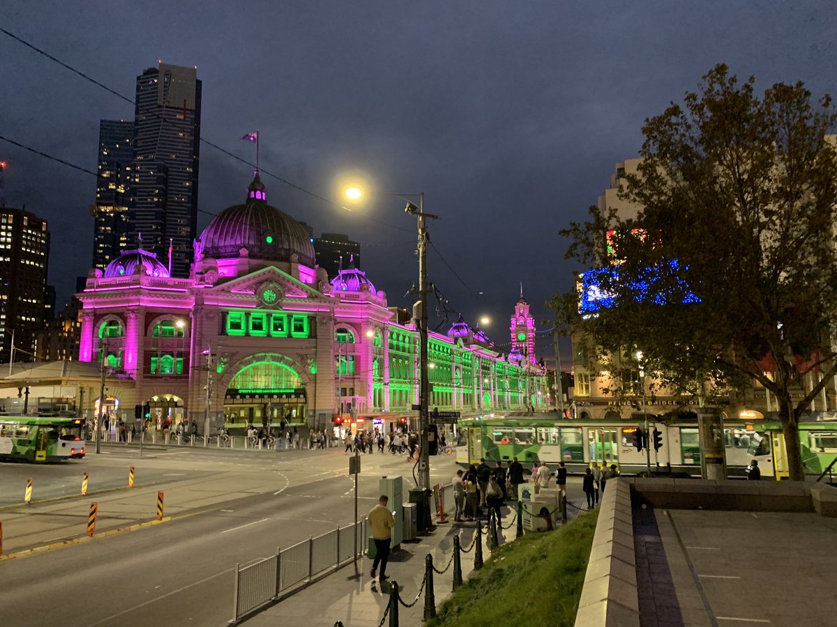 Flinders Street Station lit up in purple and green for @RCHMelbourne’s @GoodFriAppeal! #GiveForTheKids #GFA #GoodFridayAppeal 💜💚✌️