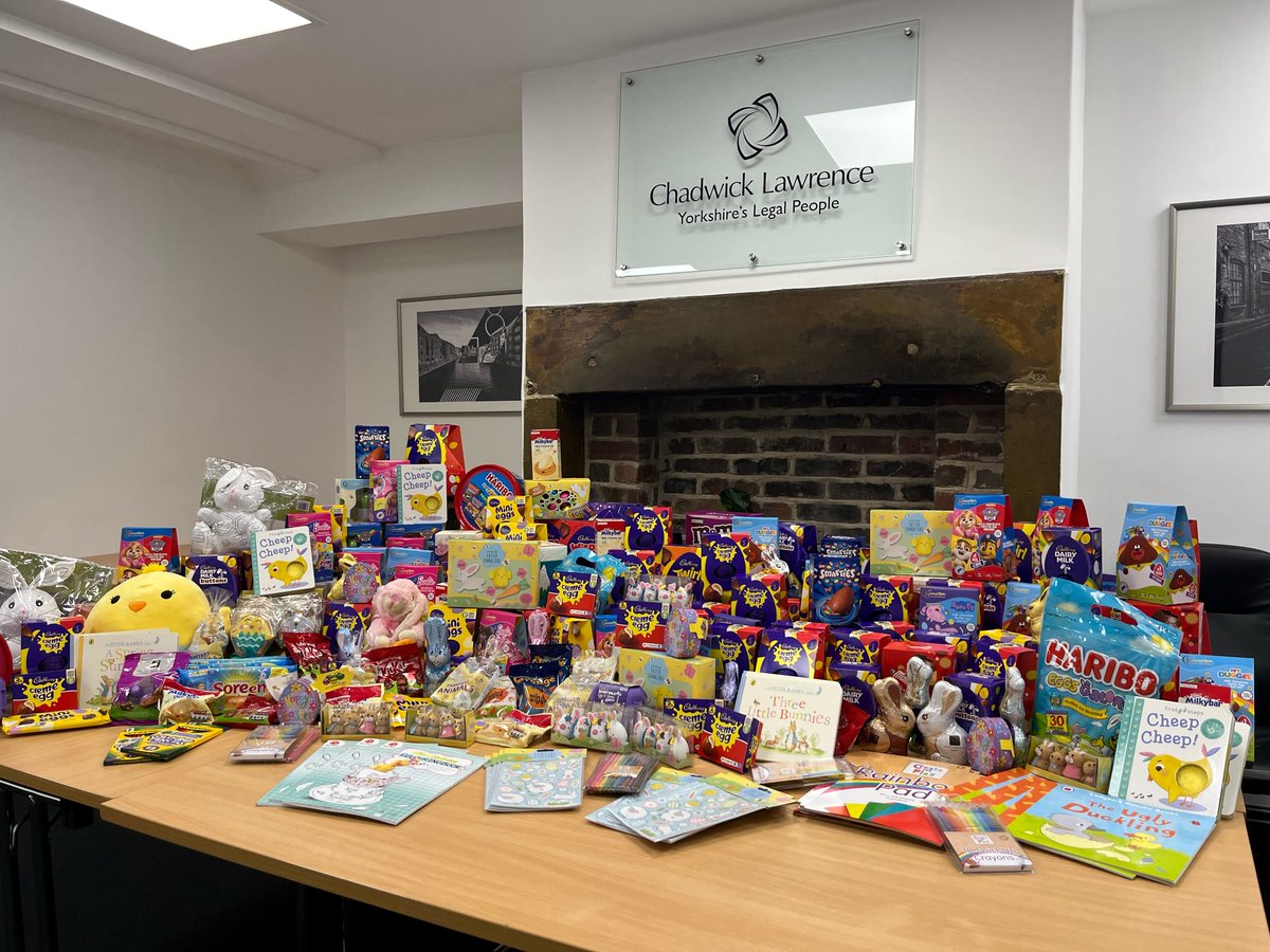 YorkshireLegal's tweet image. We've been working with @LDShospcharity to help make this Easter egg-stra special by donating Easter eggs to patients and families at Leeds Children's Hospital! 🐣 

A huge thank you to @zoeallenlawyer and @KathHLawyer for organising!

Find out more ⤵️ 
bit.ly/3OdxBnm
