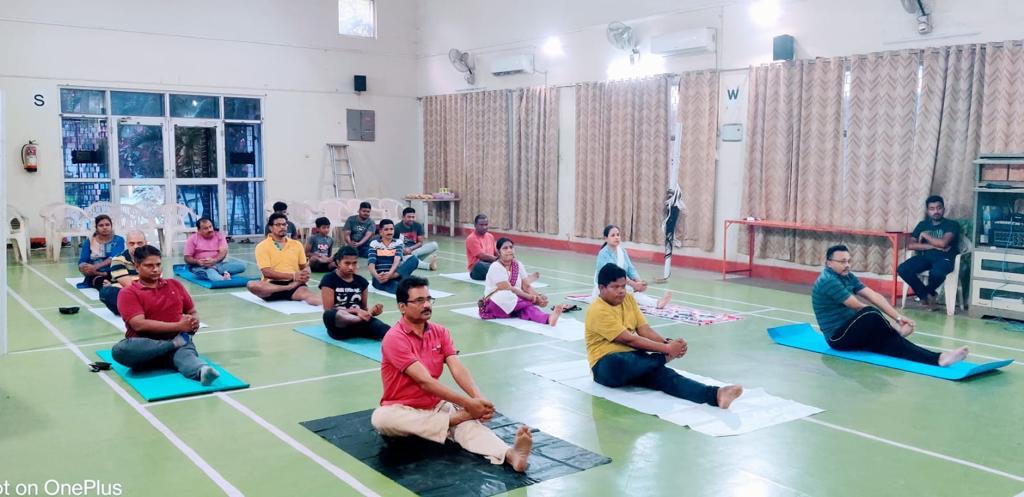 cmpdil's tweet photo. Some glimpses of the yoga sessions organised at Dhanbad, Bilaspur and Bhubaneswar by Regional Institute's of CMPDI are..
@moayush
@AmritMahotsav
@JoshiPralhad 
@raosahebdanve 
@PIB_India https://t.co/ZdF7KFHMLE