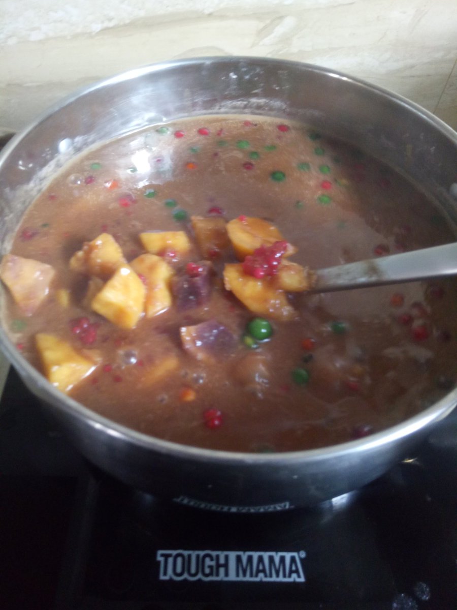 cryptovirgin21's tweet photo. Lets eat binignit 😘😋😚 https://t.co/MRm1tHPYYl