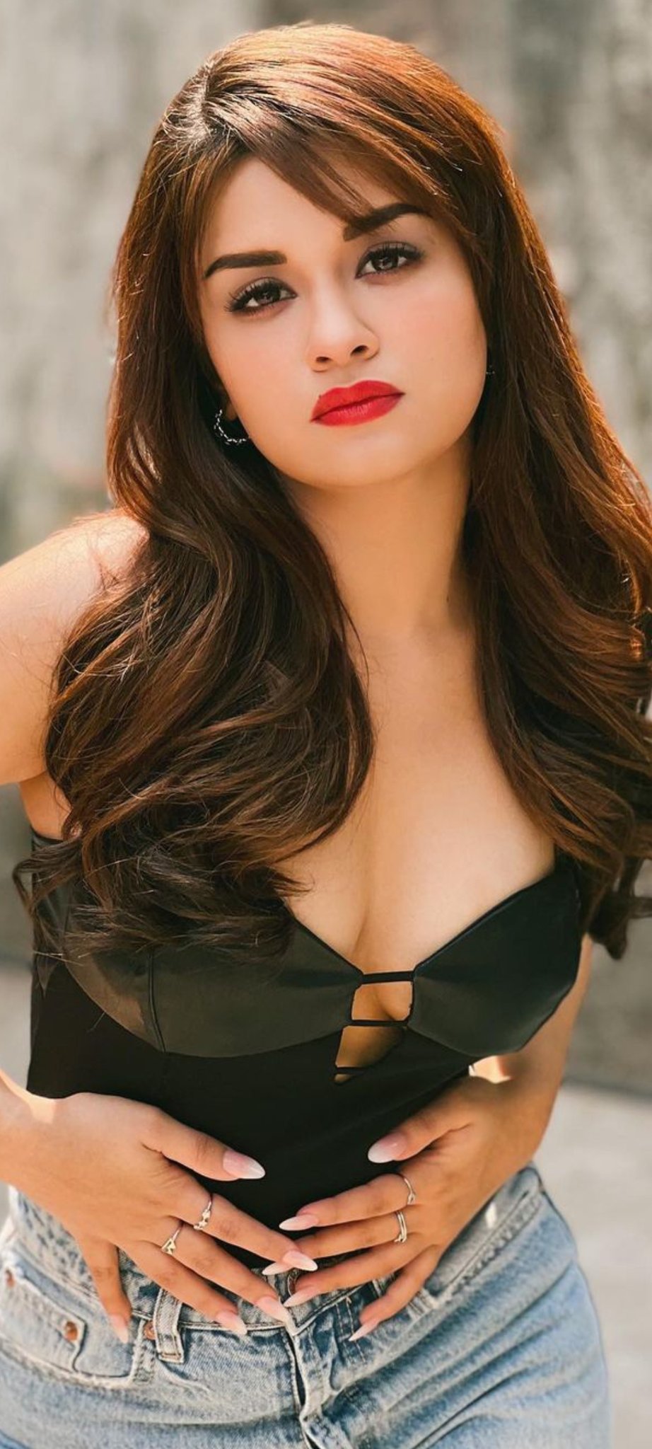 Desi Beauties on X: Avneet Kaur t.cor5k2LAr8Hx  X