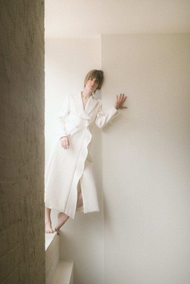 Just peeping in to remind you I’m playing a solo this Sunday, April 17th, at <a href="/_1999paris/">1999</a>. I’m on first before the special treat that is <a href="/SondreLerche/">Sondre Lerche</a>. Link in bio for tickets and more information...photo by Andres Burgos, styling by Tamara Marie Barkley.