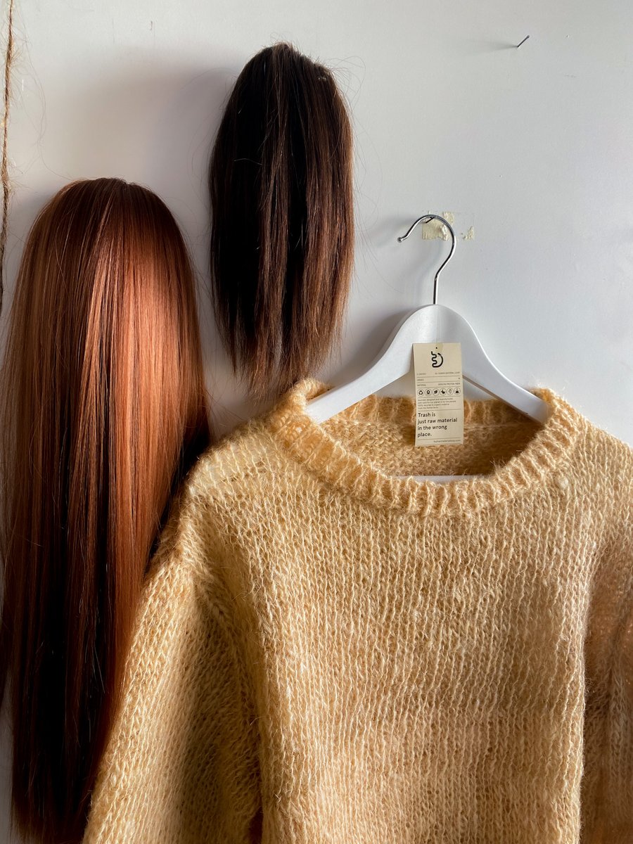 AEIDL's tweet image. Yesterday we’re in Amsterdam, filming amazing projects of  #Liaise for #EUBIC 🎥
We met Zsofia Kollar from #HumanMaterialLoop, who creates clothes from hair and @MeridaMiller from #ProjectFearless who empowers young girls. Projects supported by @ImpactHubAMS #BetterIncubation ⚡️