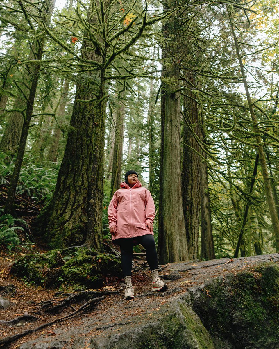 TheNorthFaceEU's tweet photo. Rain-soaked trails are the best trails. 

Explore rainwear: https://t.co/JjkXrAiAN0

📸: Will Saunders

#NeverStopExploring https://t.co/01eaOLruaB