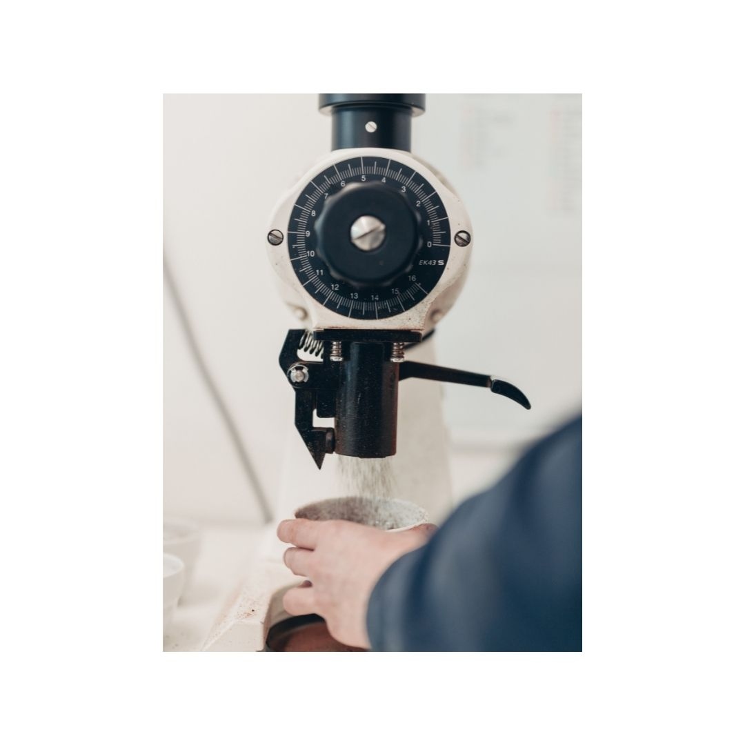 What's the most important influencing factor in any coffee-making process? The uniformity of the grind. Excellent grind uniformity can only come from the best tools in the industry which we use in all of our sites.