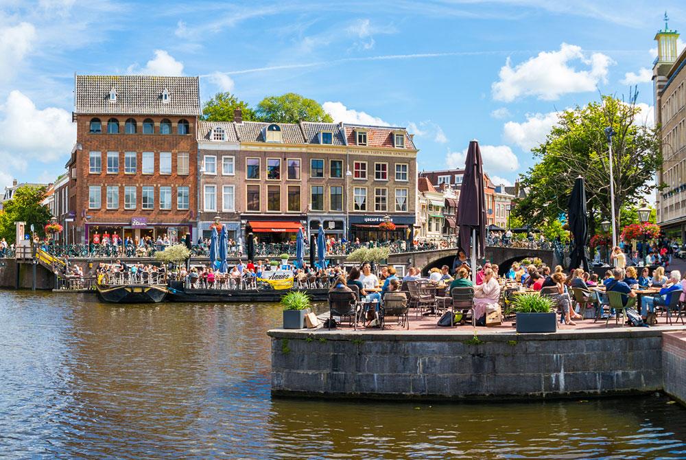 vakantieparken's tweet photo. Weekendje weg in Nederland? 10x Leuke bestemmingen &amp; tips 🧡🇳🇱 Lees artikel ➡️ https://t.co/pftelTSVSA #nederland #weekendje #weekend #weekendjeweg #stedentrip #vakantie #minibreak #holland #netherlands #tips #parkvakanties https://t.co/IcQctJGfx7