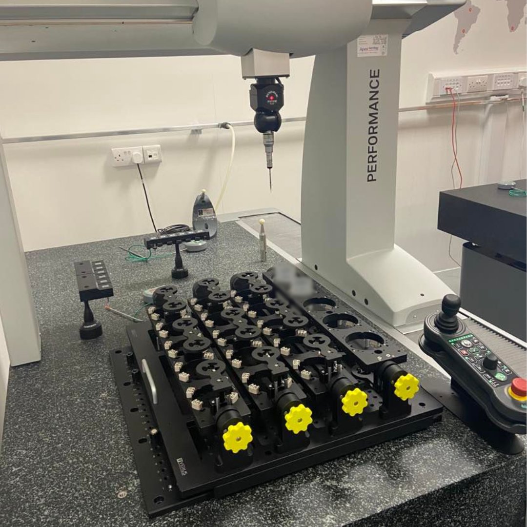 verusmetrology's tweet photo. Before we head off to enjoy the bank holiday, we've got some work to do first! #Metrology Applications Engineer Jack is busy reviewing data for a multi-station #turnkey fixture #PCDMIS program to ensure the process is repeatable before proceeding with GR&amp;R

#verusmet #measurement https://t.co/kYHyagdslf