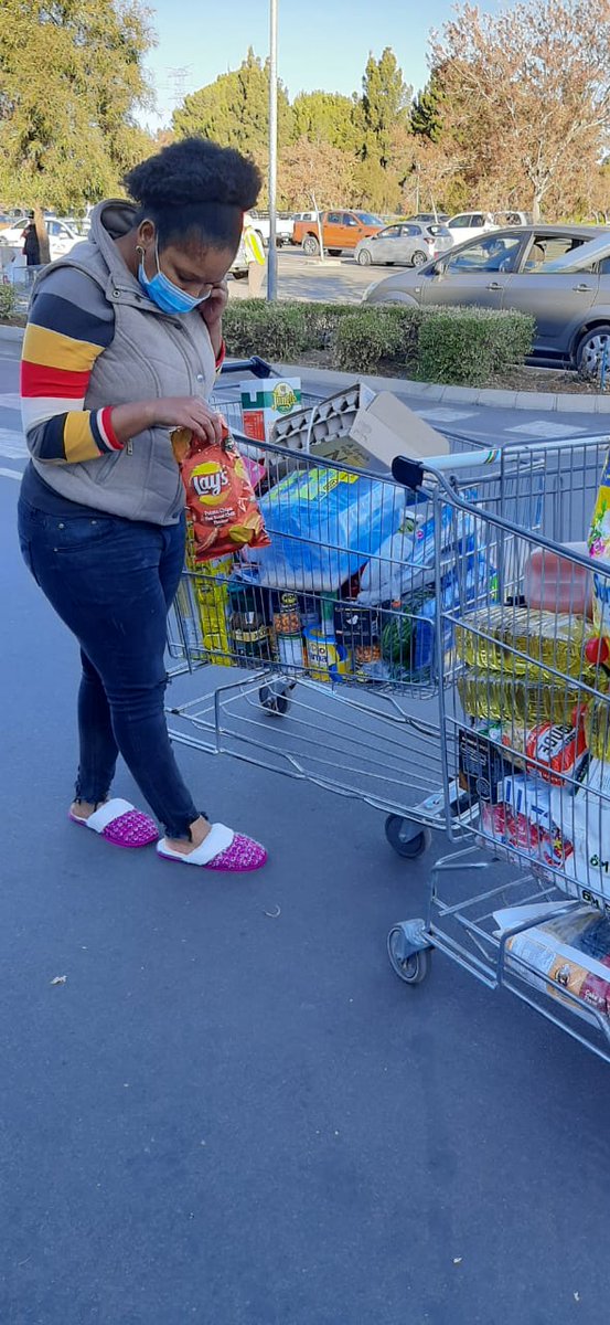 precious_pulley's tweet photo. We're Makro Family β£οΈ @Makro_SA
#FullyLoadedEaster https://t.co/joD3hvI26A